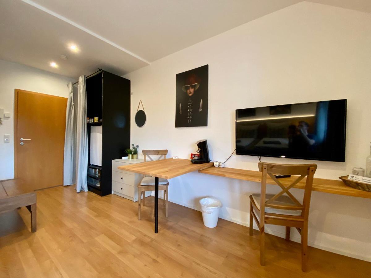Komfortables Doppelzimmer In Kehl Goldscheuer - 1A Guesthouse Eksteriør billede